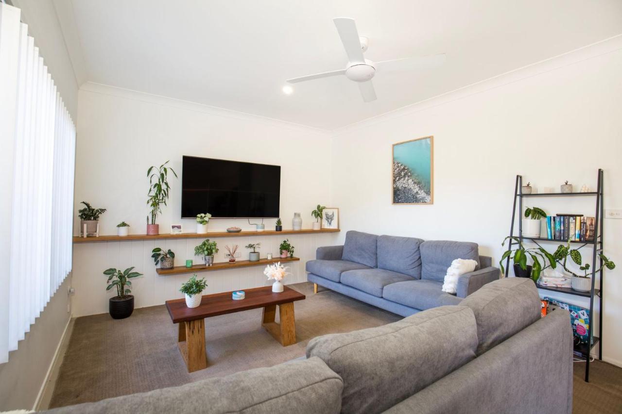 The Palms Villa - Pet Friendly - 4 Mins To Beach Culburra Beach Exterior photo