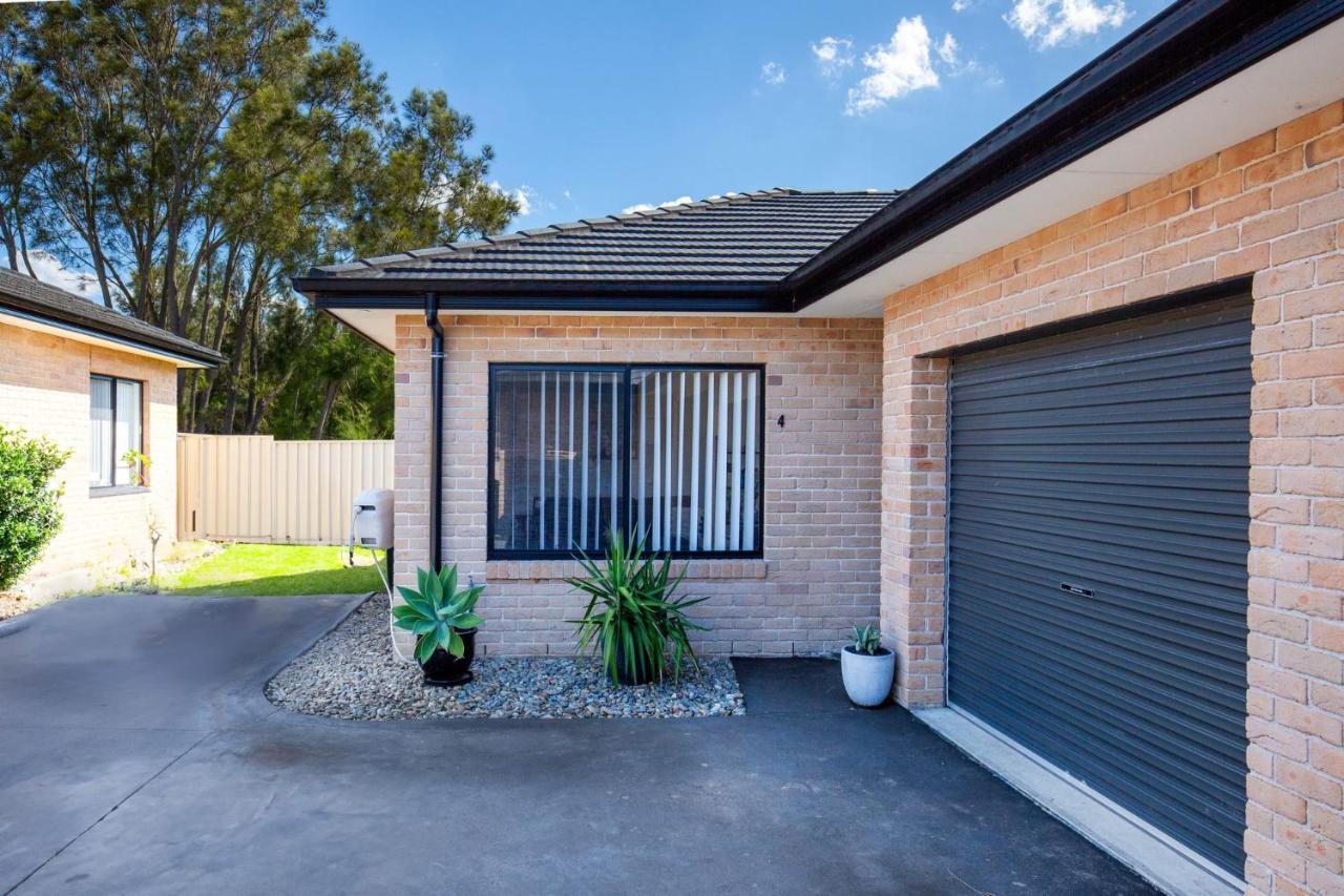 The Palms Villa - Pet Friendly - 4 Mins To Beach Culburra Beach Exterior photo